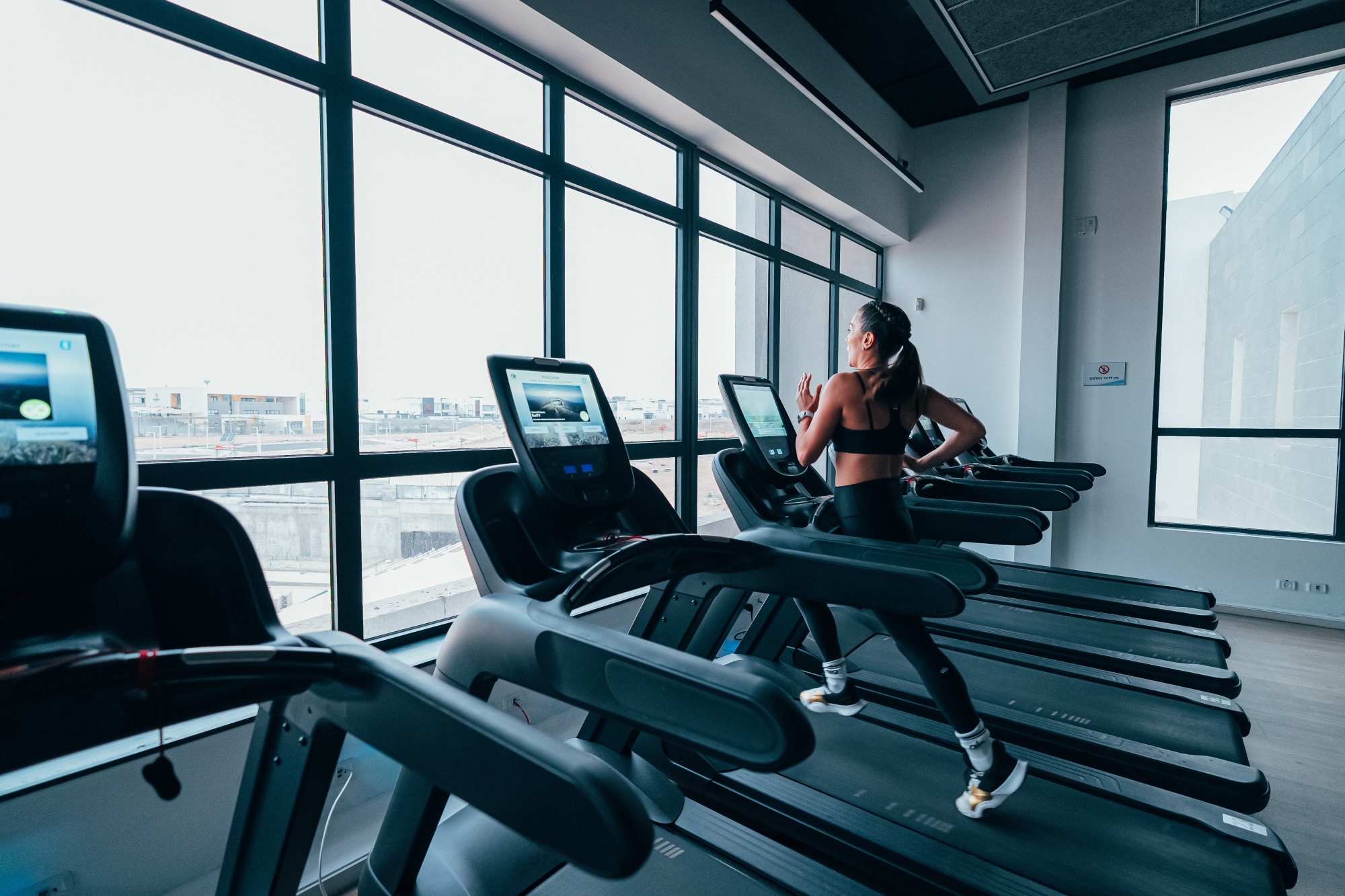 אימון בחדר הכושר ספורטיב